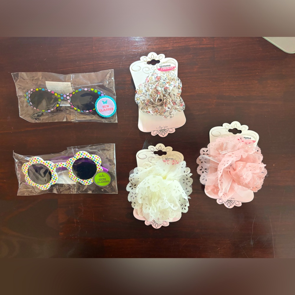 Baby Girl Bundle - 2 pairs sunglasses and 3 hair clips - all NWT